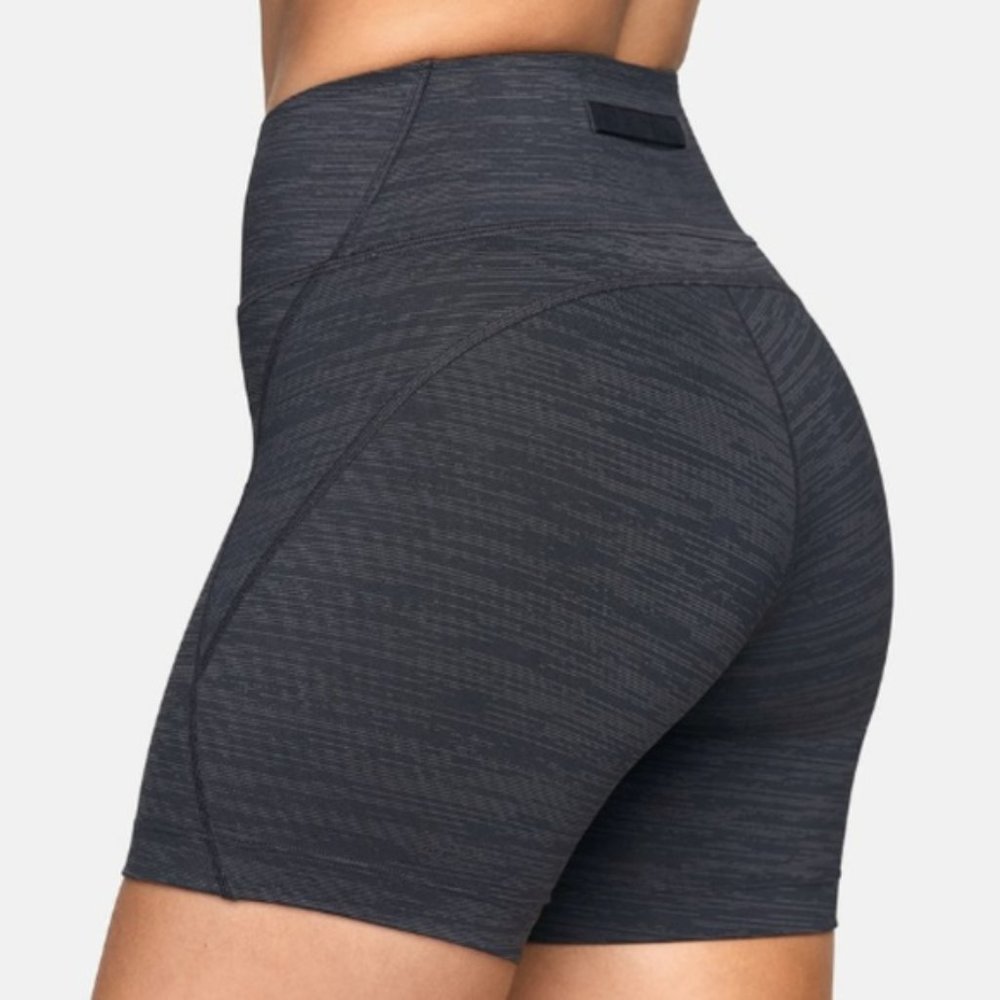 Outdoor Voices tech sweat short black size small